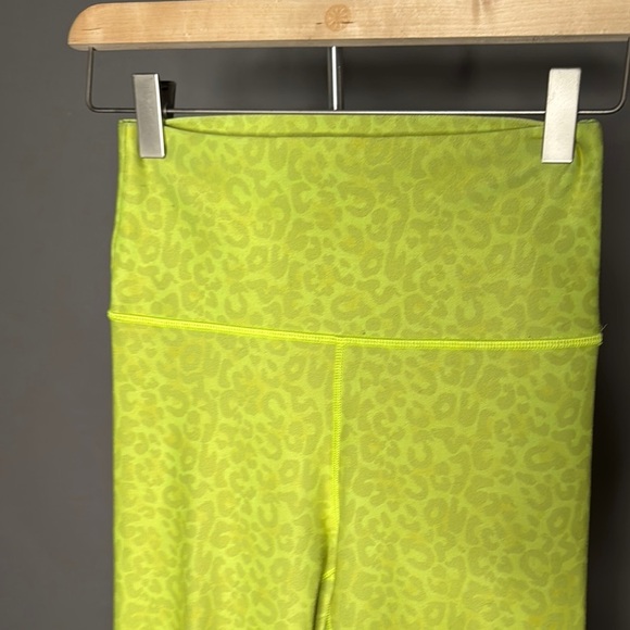 WITH Wear It To Heart• Neon Yellow Lime Green Leopard Cheetah Leggings • XS - Picture 4 of 9